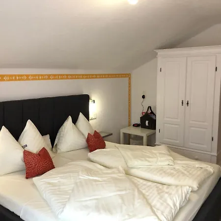 Schlossnerhof Guest house