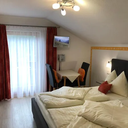 Penzion Schlossnerhof 3*