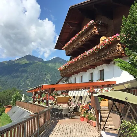 Penzion Schlossnerhof 3*
