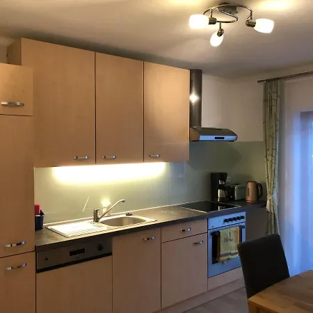 Konukevi Schlossnerhof 3*